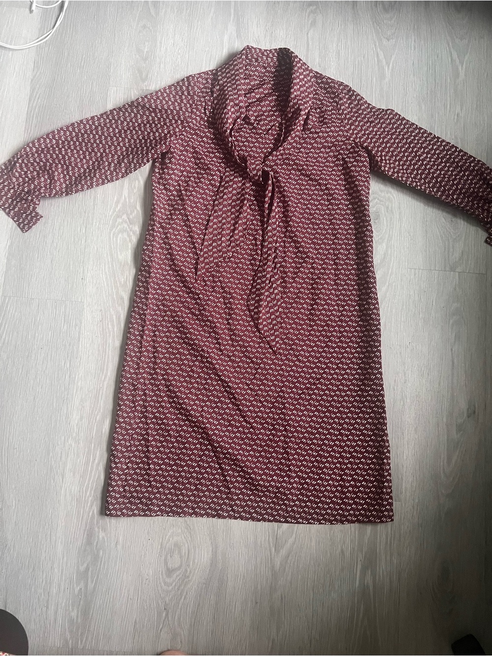 Women's Burgundy Patterned Tie-Neck Dress